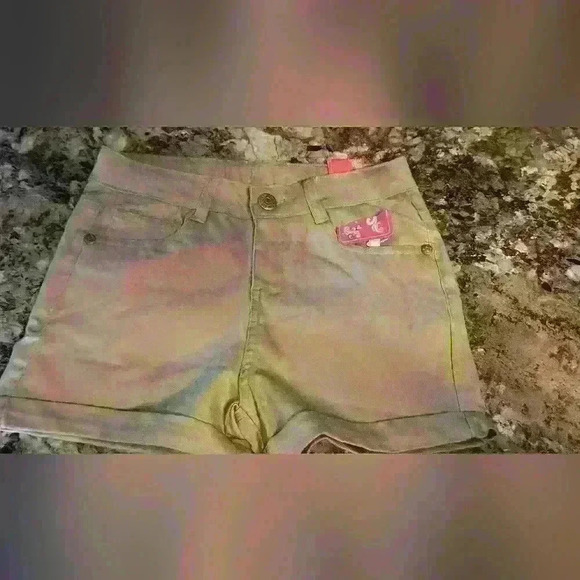 Real love girl size 14 khaki shorts new with tags - Picture 1 of 7